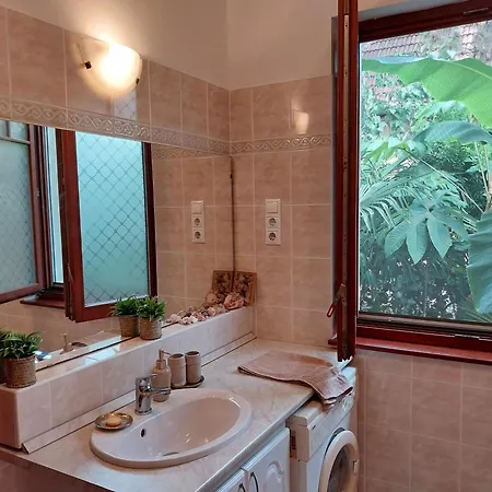 Apartamento House W Little Tropical Garden